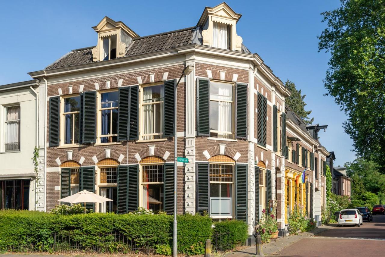 Huis Met De Leeuwenkoppen Dieren Extérieur photo