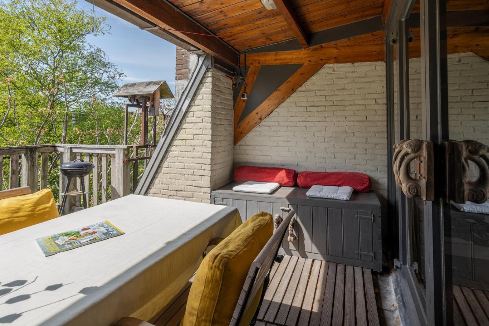 Huis Met De Leeuwenkoppen Dieren Extérieur photo